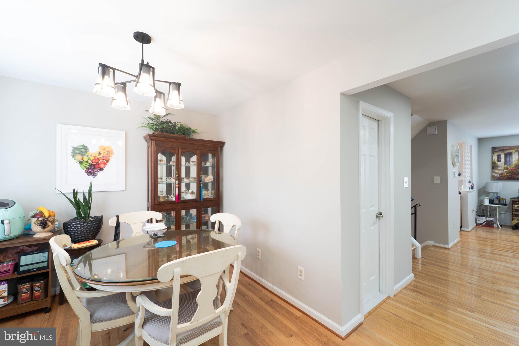 ROYAL COURT - Residential Lease