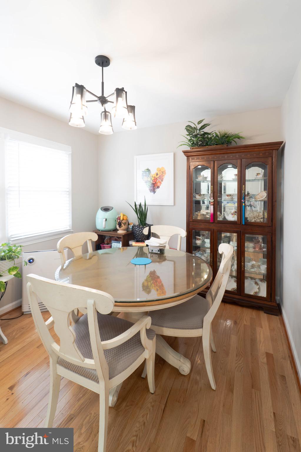 ROYAL COURT - Residential Lease