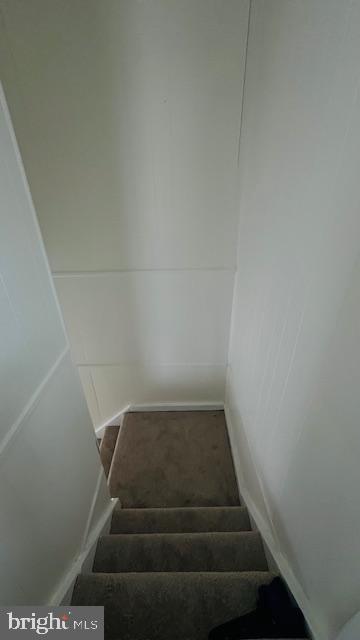 HYATTSVILLE - Residential