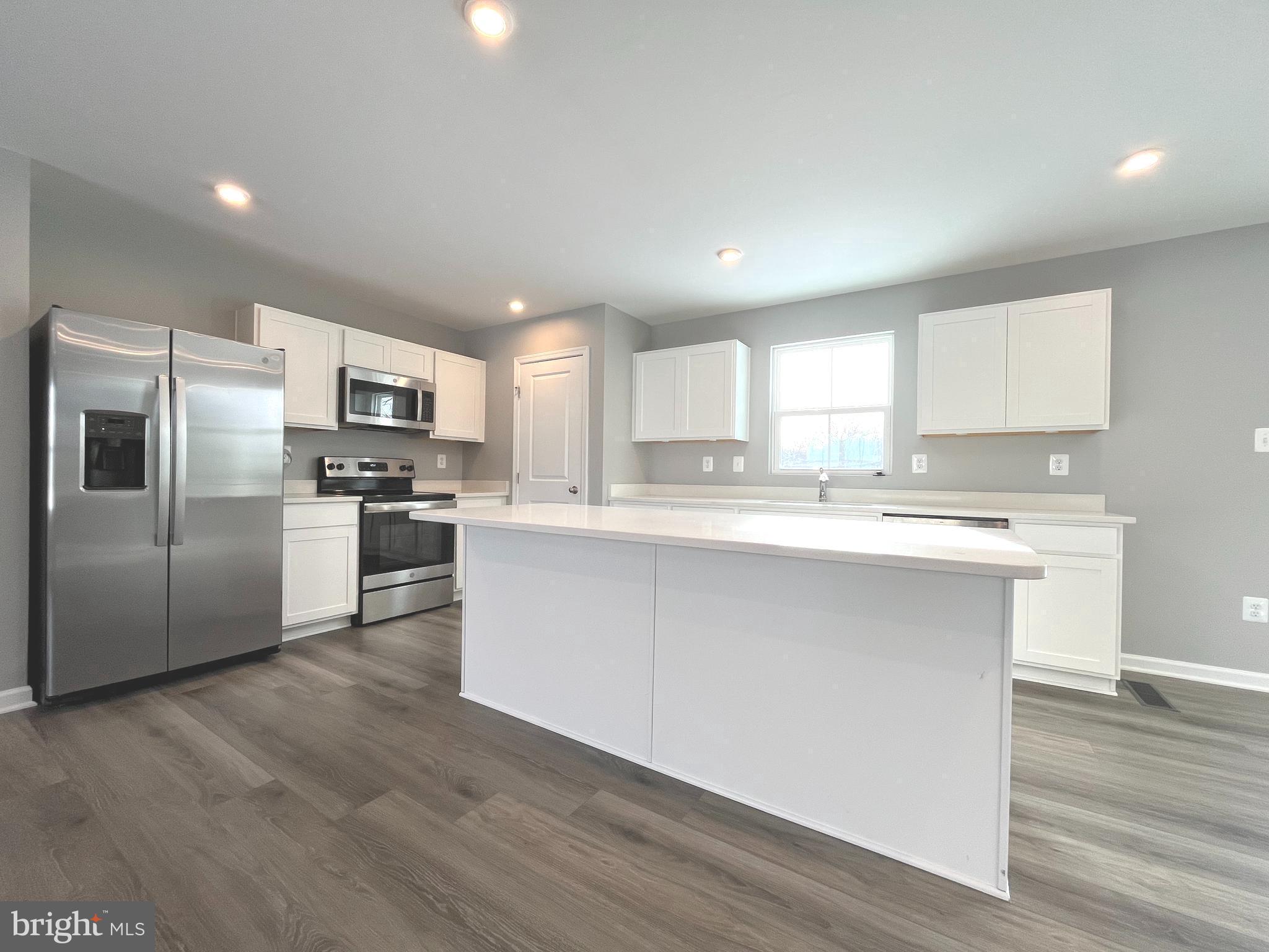 SOUTH BROOK - Residential