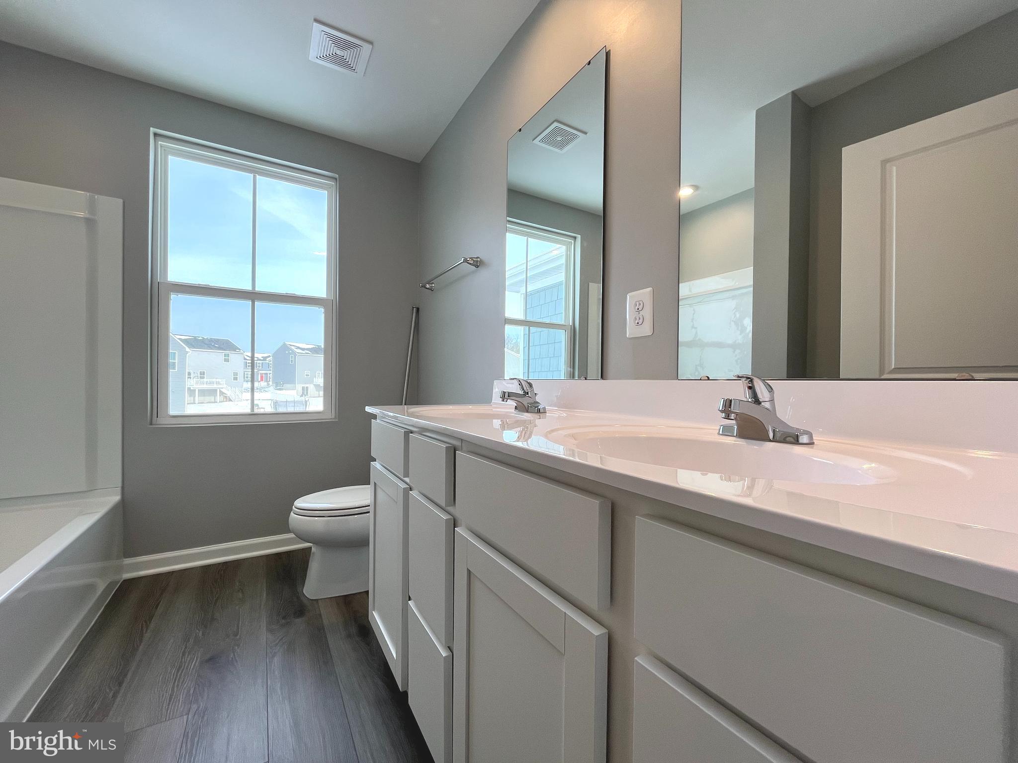 SOUTH BROOK - Residential