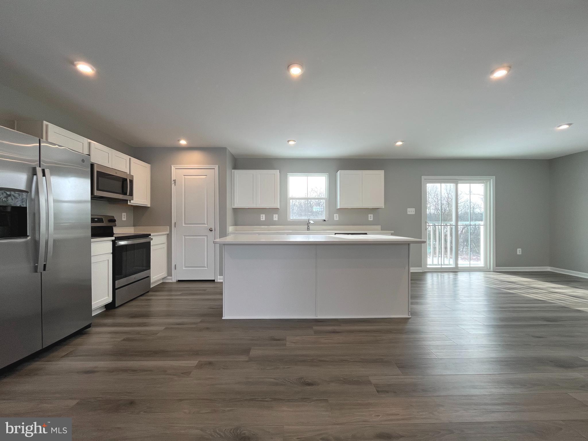 SOUTH BROOK - Residential