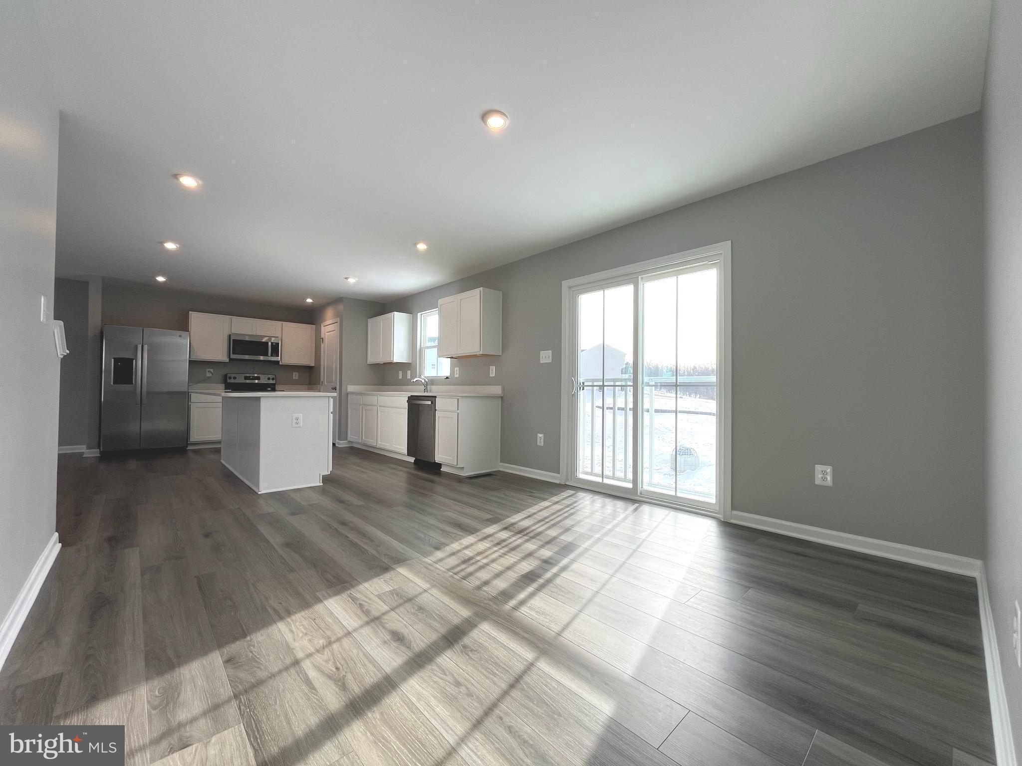 SOUTH BROOK - Residential