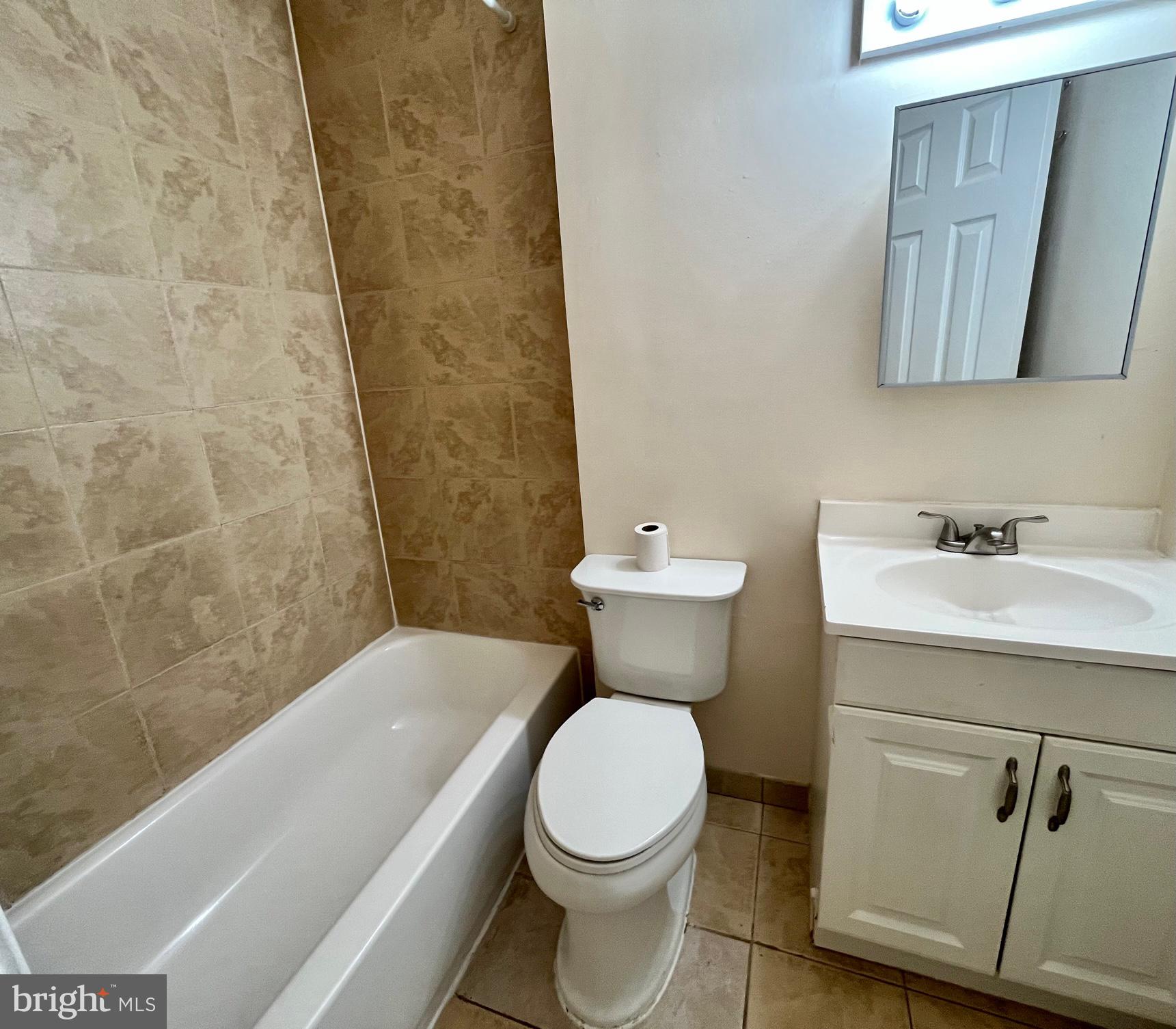 TERRACE TOWNE HOMES OF GUNSTON - Residential Lease