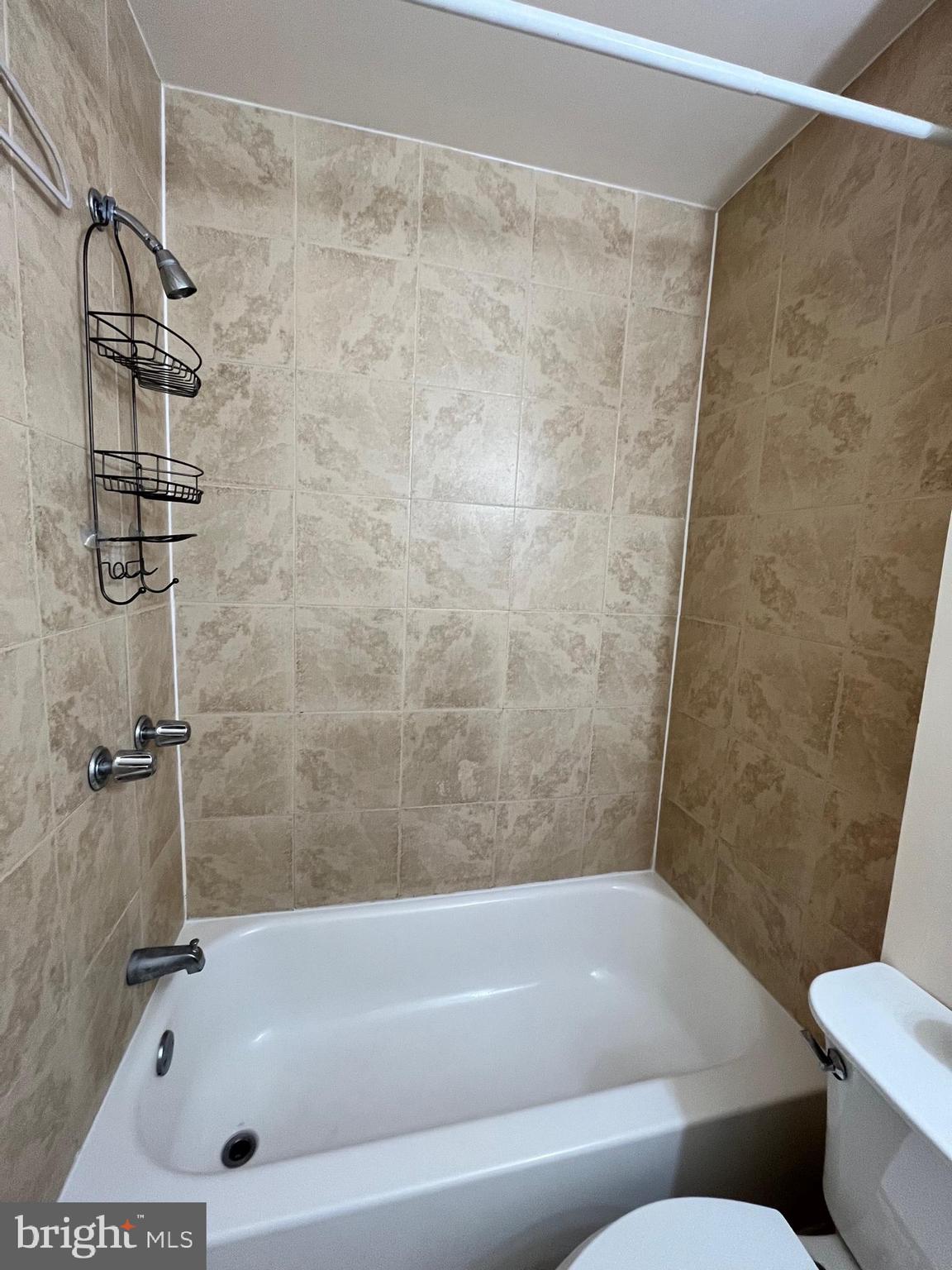 TERRACE TOWNE HOMES OF GUNSTON - Residential Lease