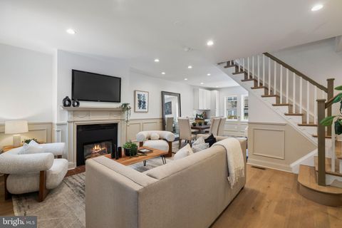 229 W GORGAS LANE PHILADELPHIA PA 19119