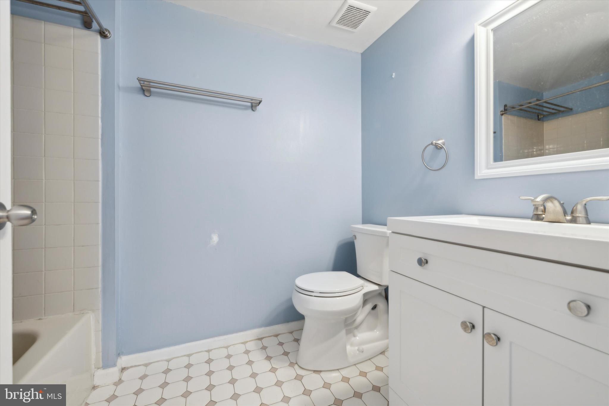 CHESTERBROOK - Residential Lease