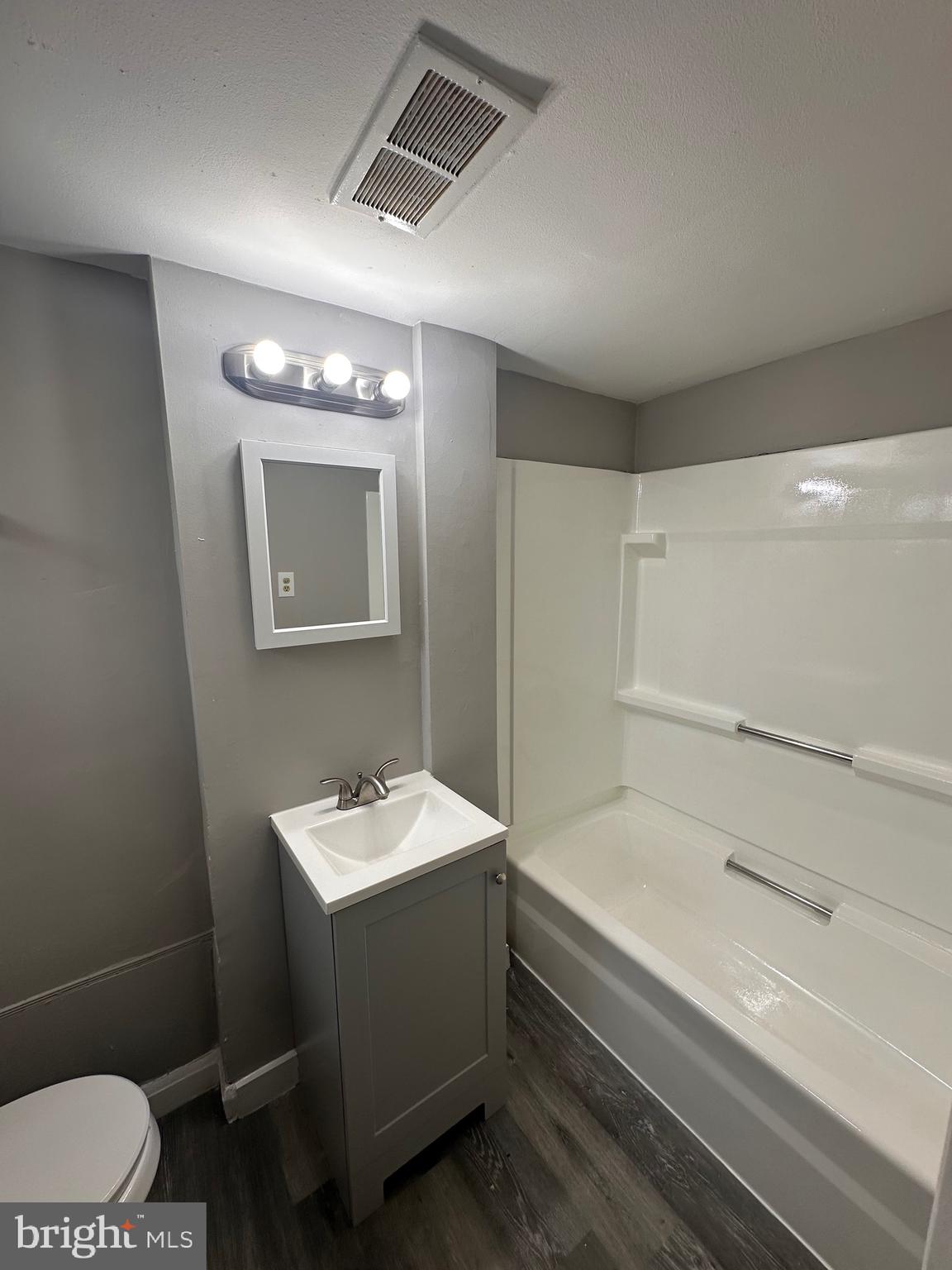 BELAIR-EDISON - Residential Lease