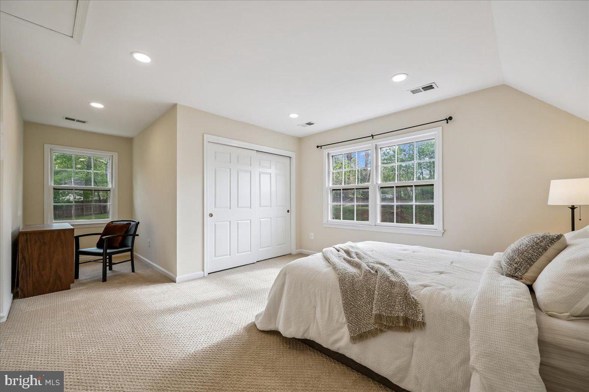 POTOMAC FARMS - Residential