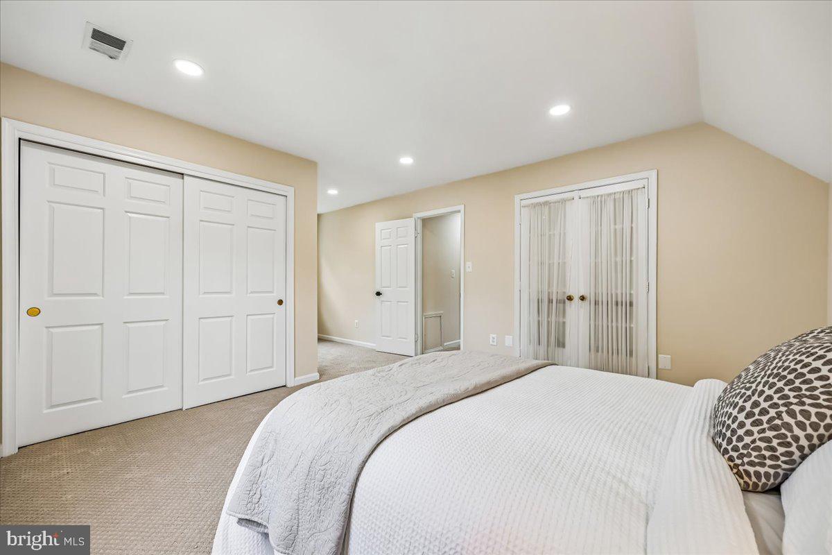 POTOMAC FARMS - Residential