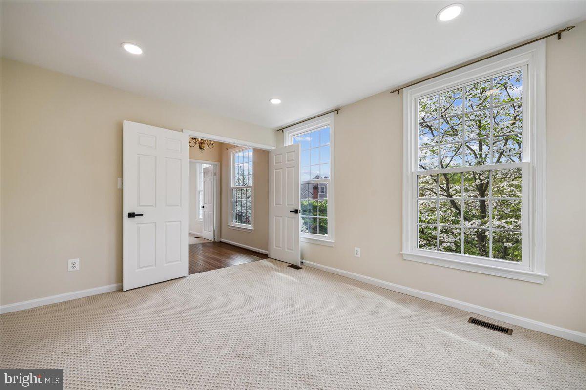 POTOMAC FARMS - Residential