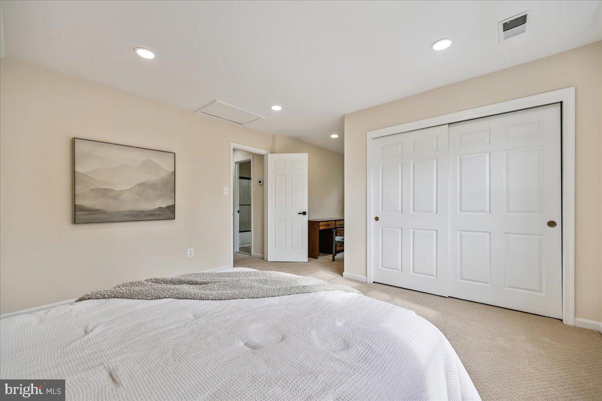 POTOMAC FARMS - Residential