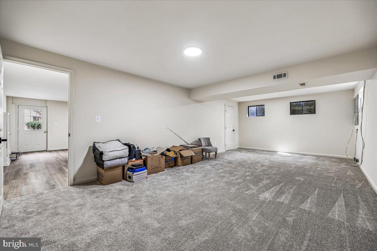 POTOMAC FARMS - Residential