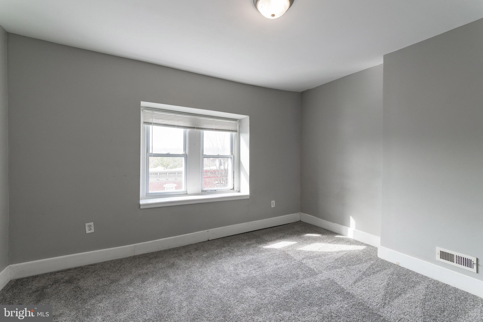 MANAYUNK - Residential Lease