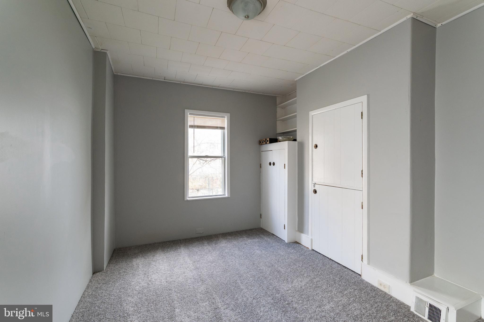 MANAYUNK - Residential Lease