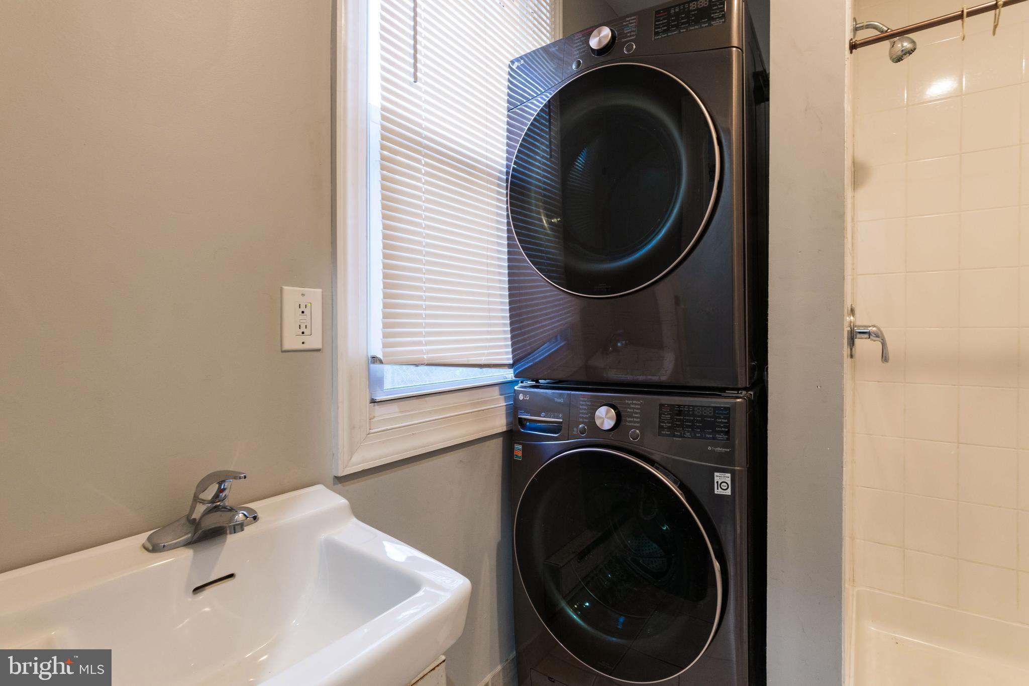 MANAYUNK - Residential Lease