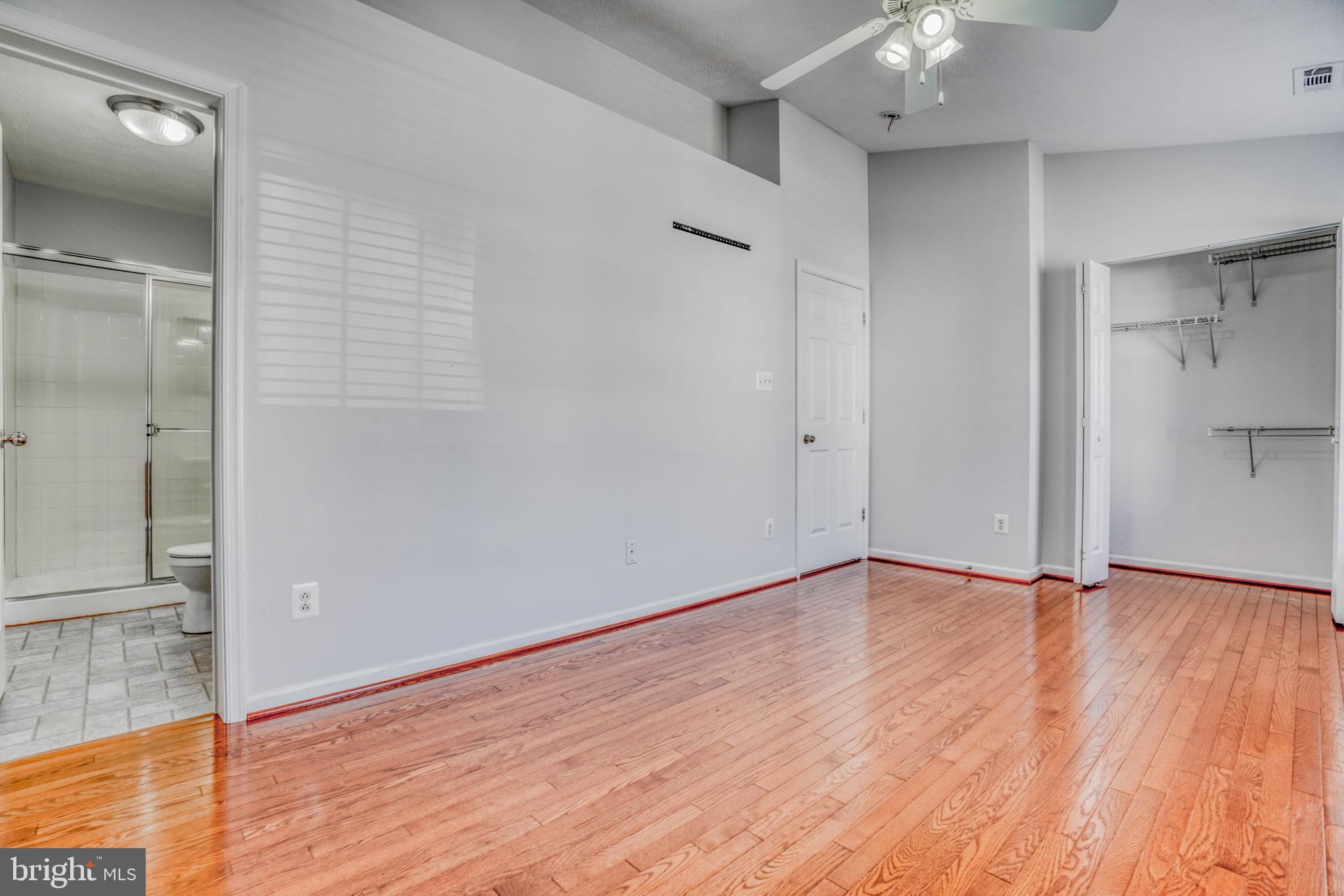 HOLLY WOODS - Residential