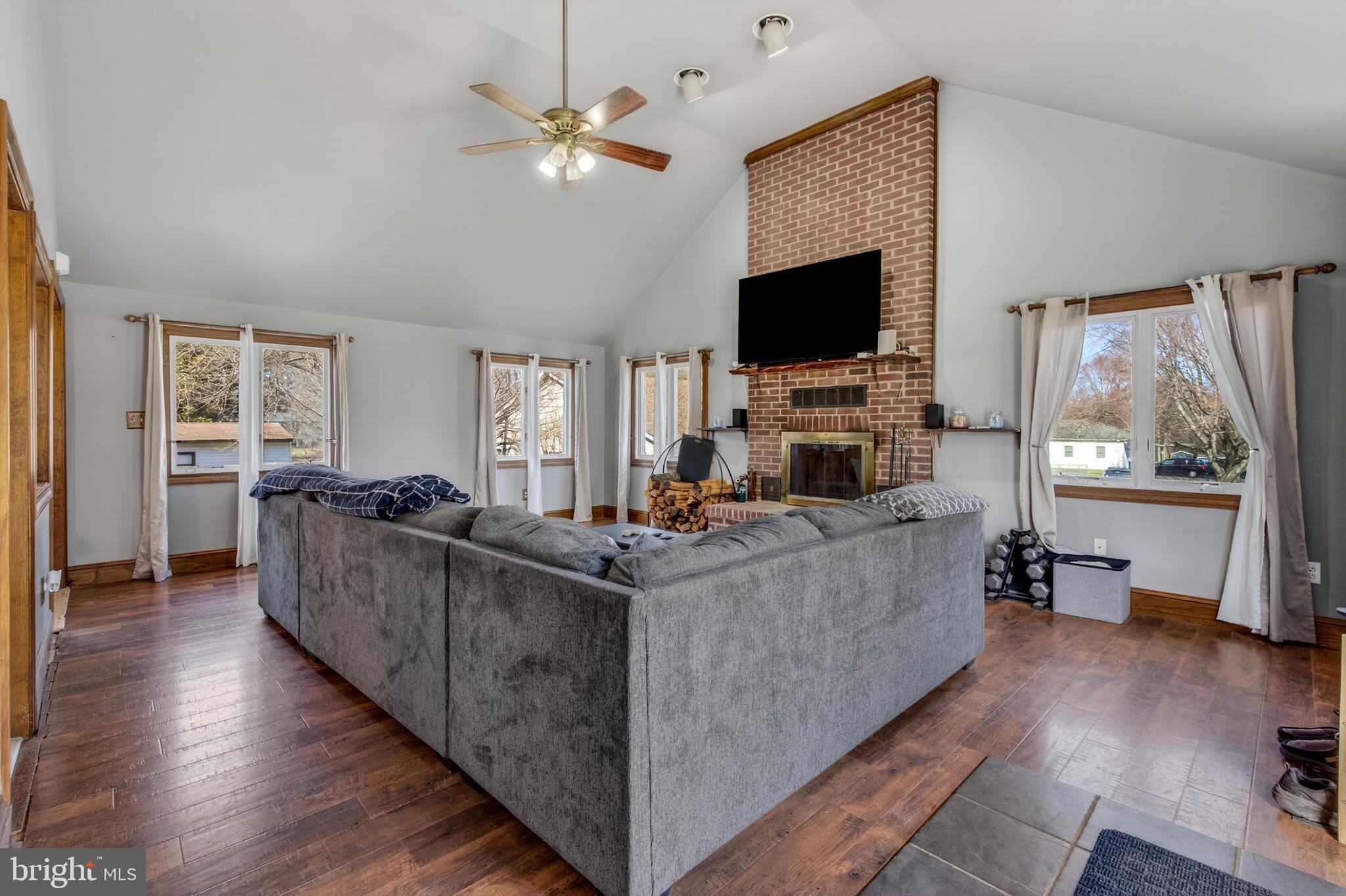 HARMONY HILLS - Residential