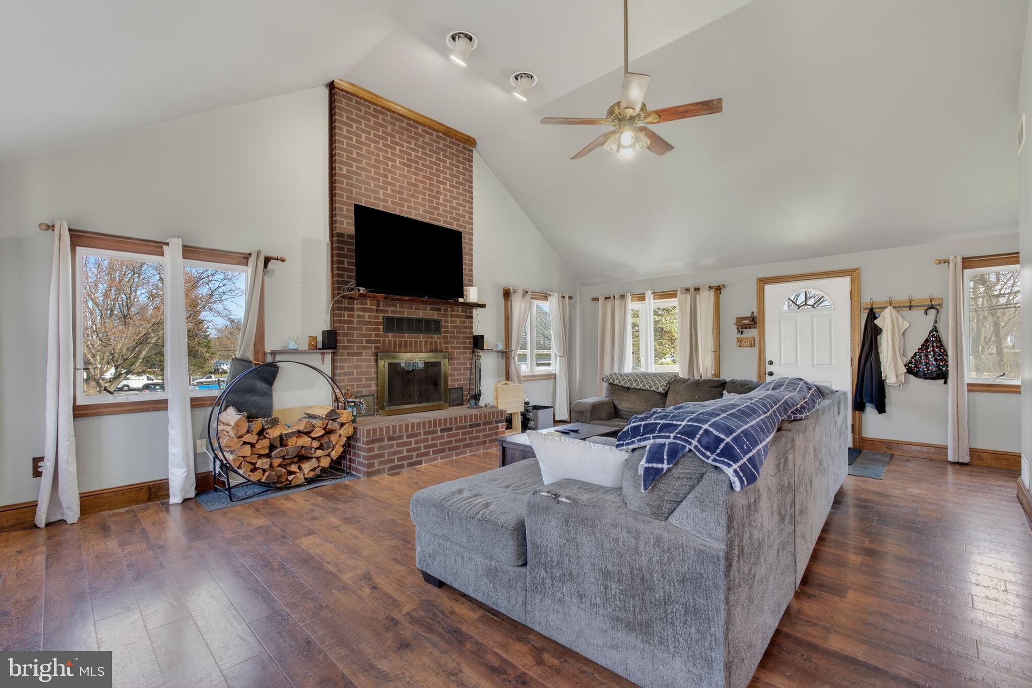 HARMONY HILLS - Residential