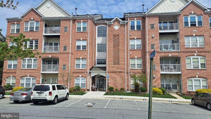 Beautifully maintained 2 bed/2 bath condo on 3rd floor of 4 story building with elevator.  Newly painted and carpeted.  Open floor plan in main living area.  Eat-in kitchen.  Formal dining room.  Washer/dryer in unit as well as a large walk-in closet for storage off  foyer.  Spacious  primary bedroom with sitting area, walk-in closet, en suite bathroom.  Located in a well-maintained community with scenic walking paths & common areas.  Minutes from dining & shopping.  One assigned parking space but lots of visitor spots available.  Building has locked entry,  Credit score 650 or above.