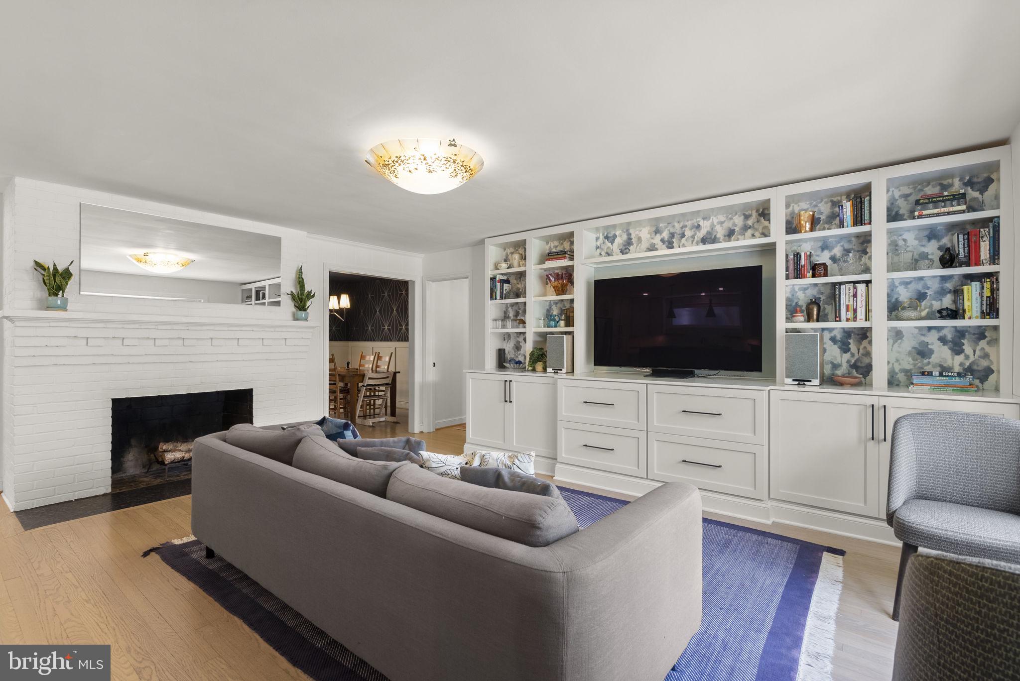 4624 EDGEFIELD ROAD