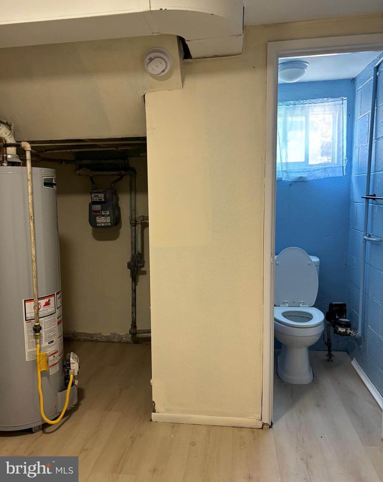 PARKWOOD - Residential Lease