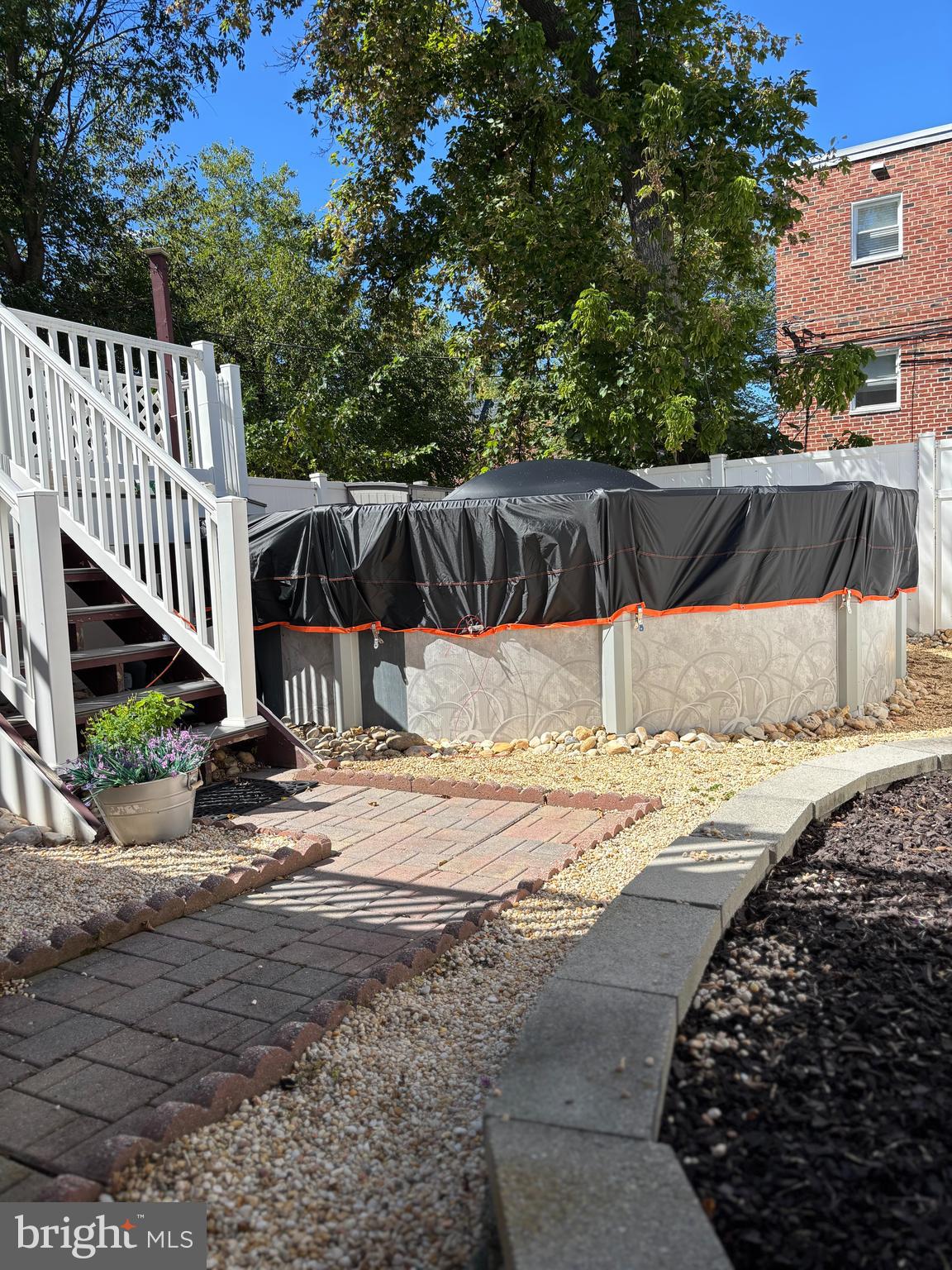 PARKWOOD - Residential Lease