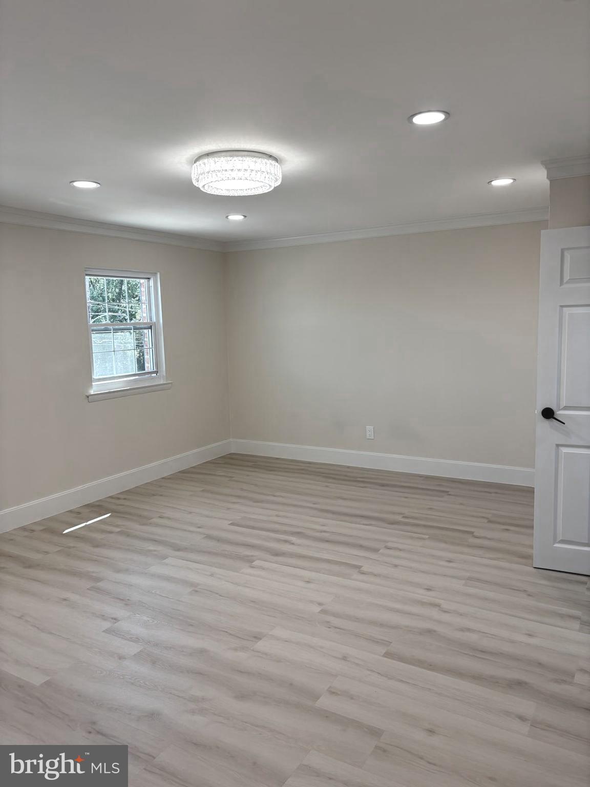 PARKWOOD - Residential Lease