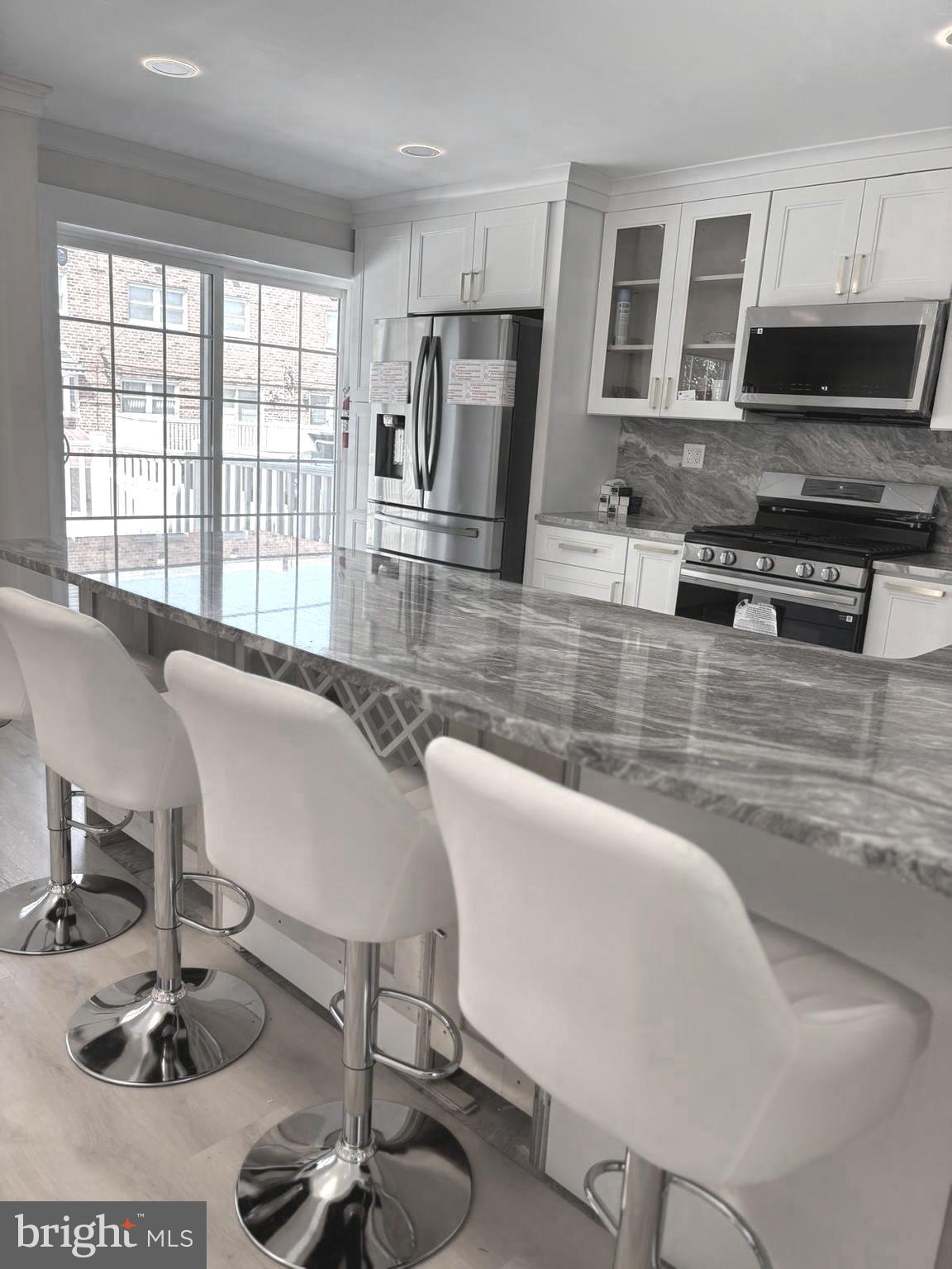 PARKWOOD - Residential Lease