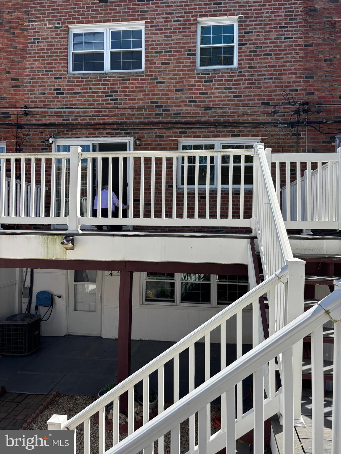 PARKWOOD - Residential Lease