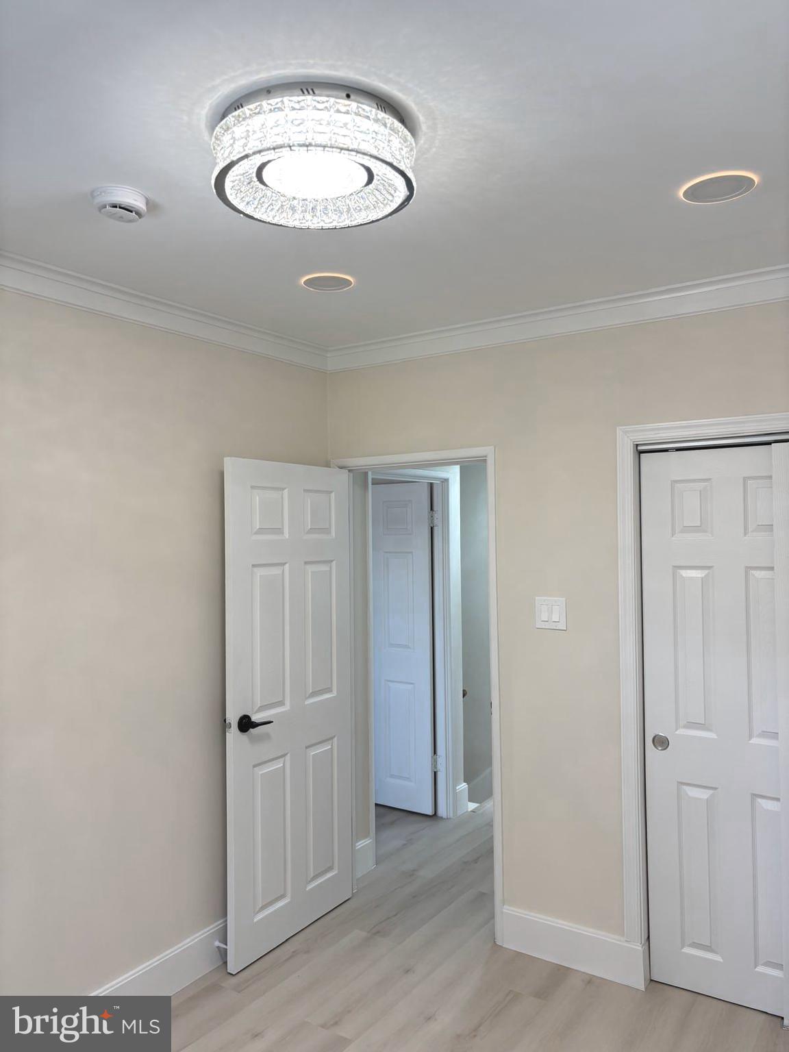 PARKWOOD - Residential Lease