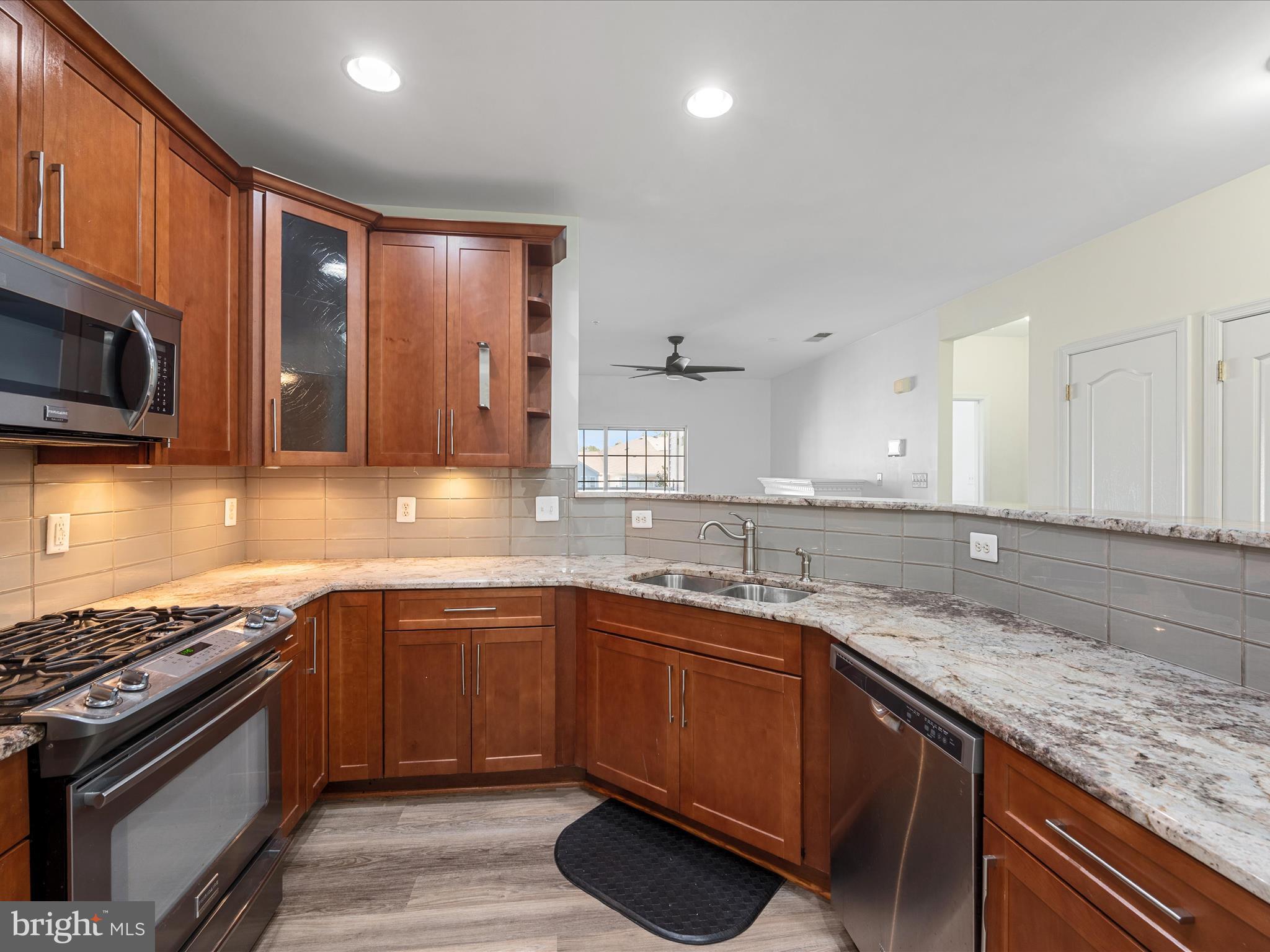 MANASSAS PARK STATION - Residential