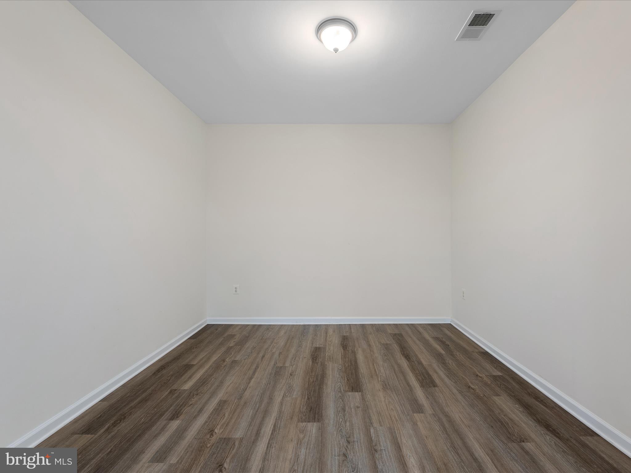 MANASSAS PARK STATION - Residential