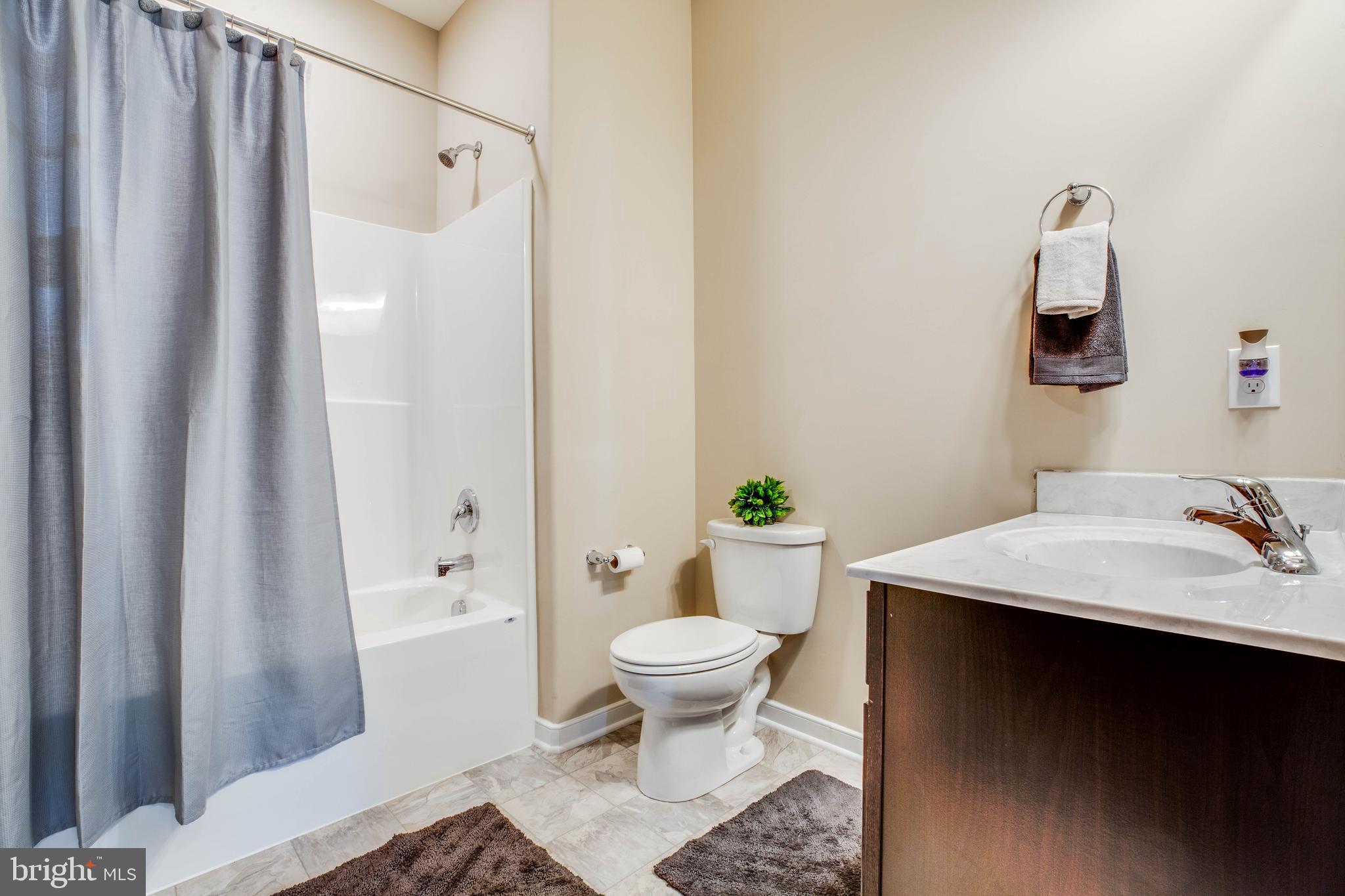 BELLS CROSSROADS - Residential