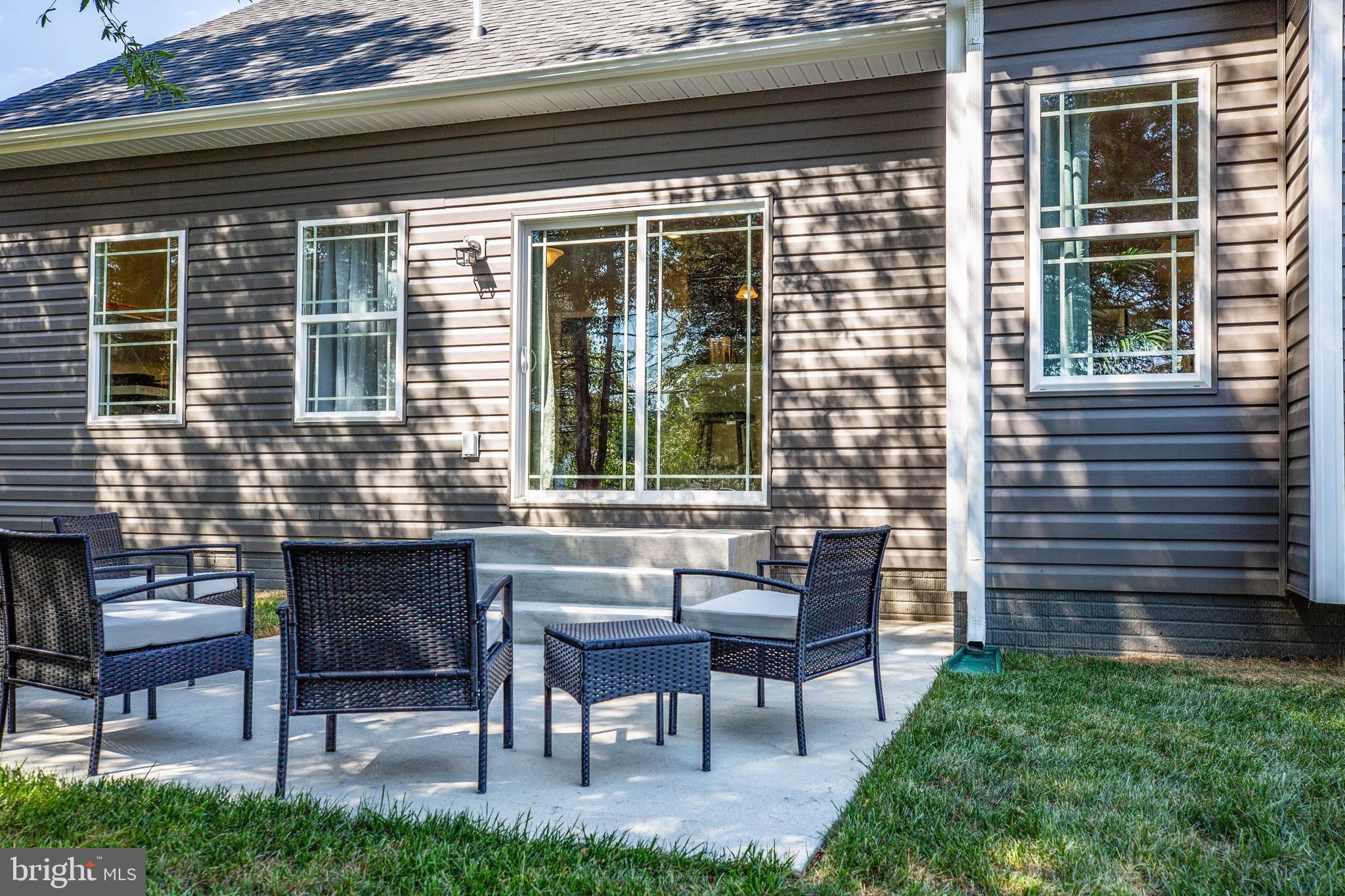 BELLS CROSSROADS - Residential