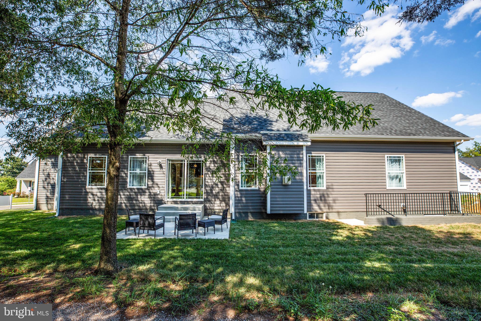 BELLS CROSSROADS - Residential