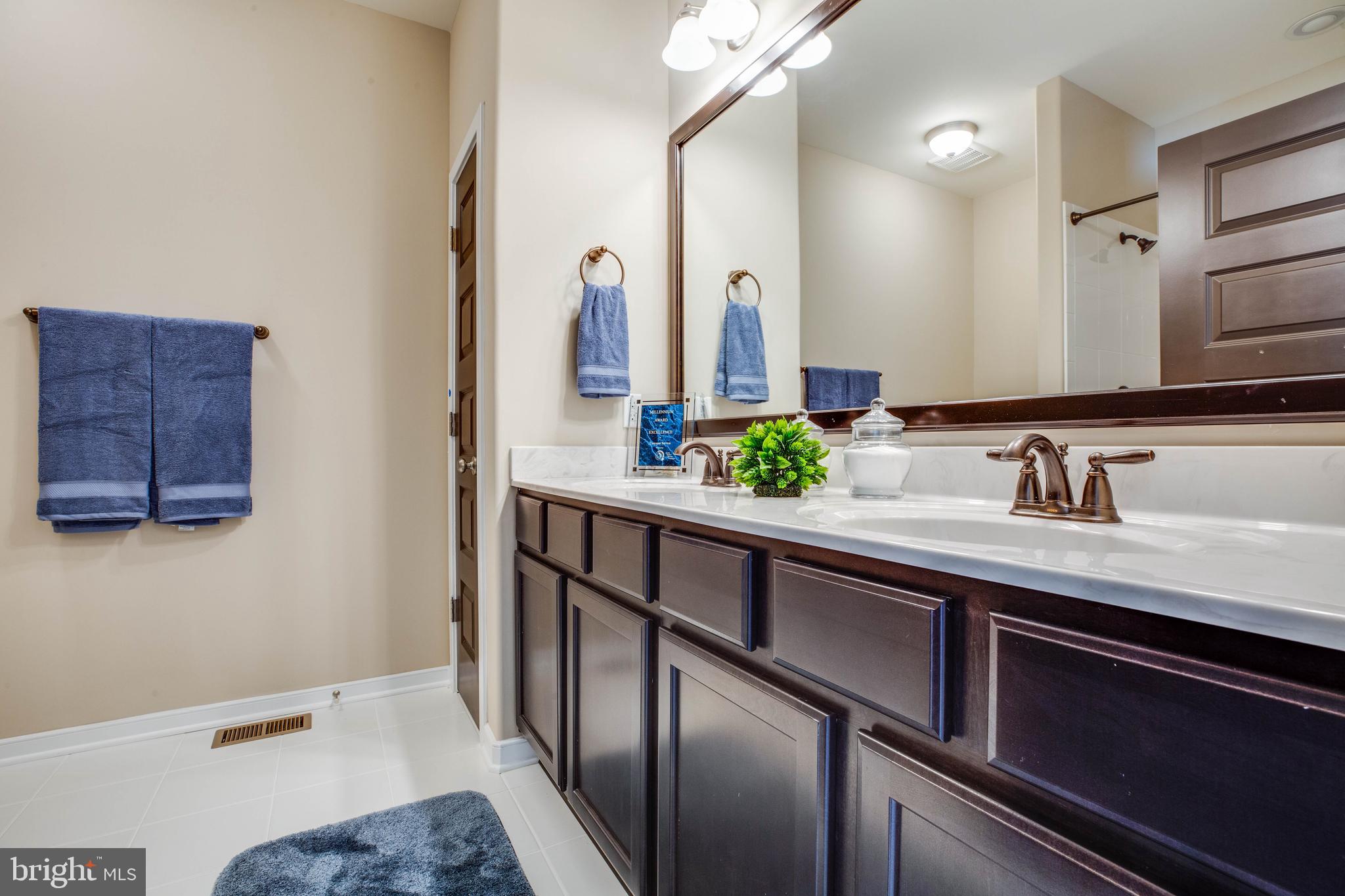 BELLS CROSSROADS - Residential