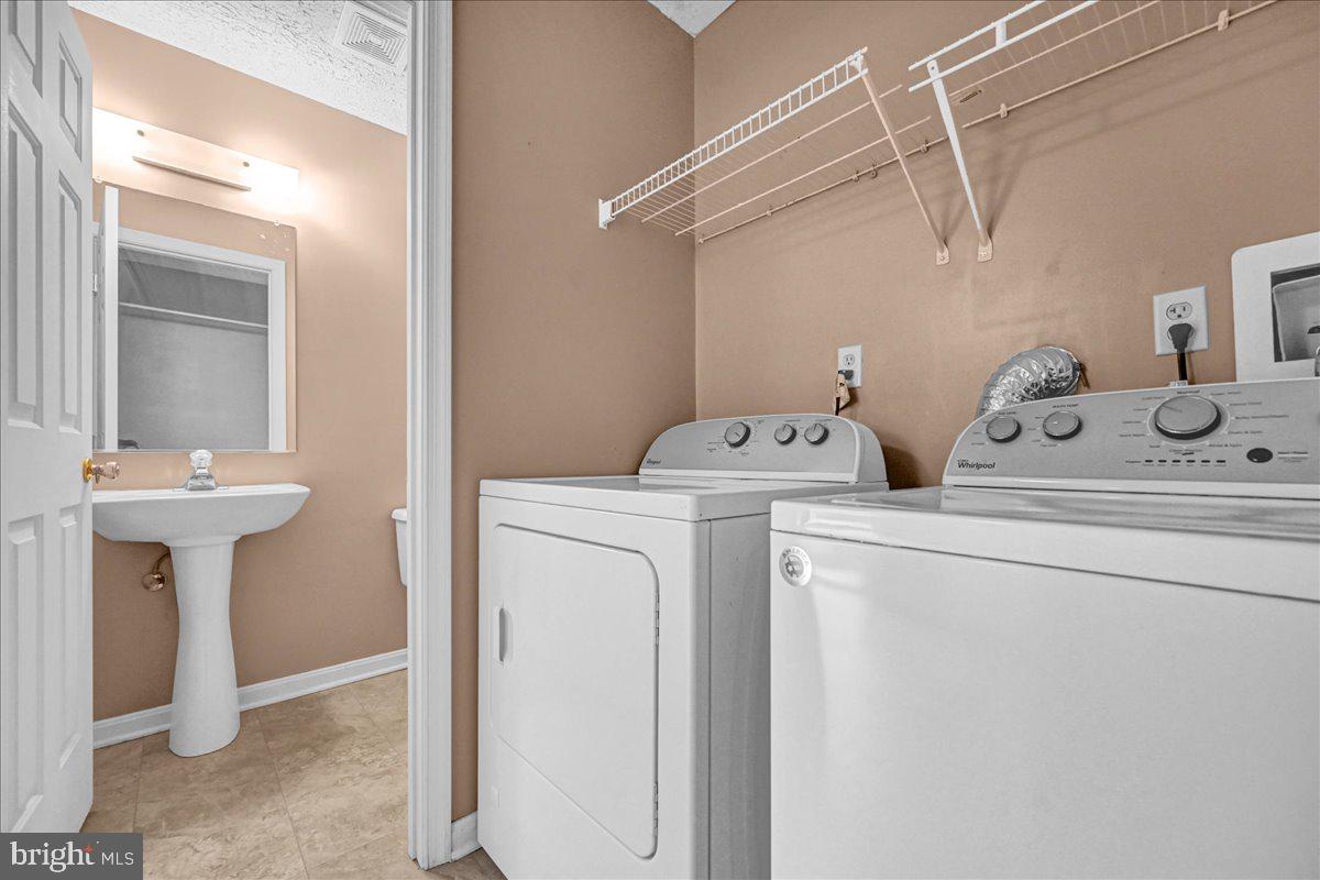 BUTTONWOOD CROSSING - Residential