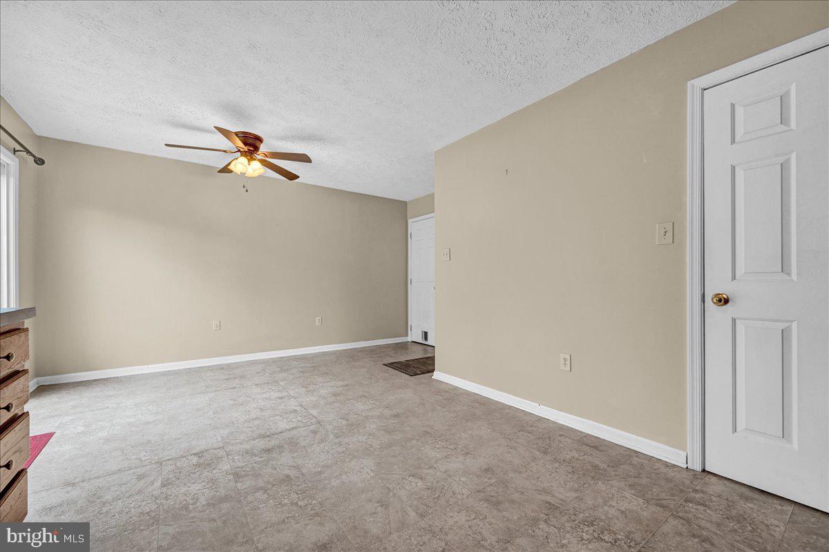 BUTTONWOOD CROSSING - Residential