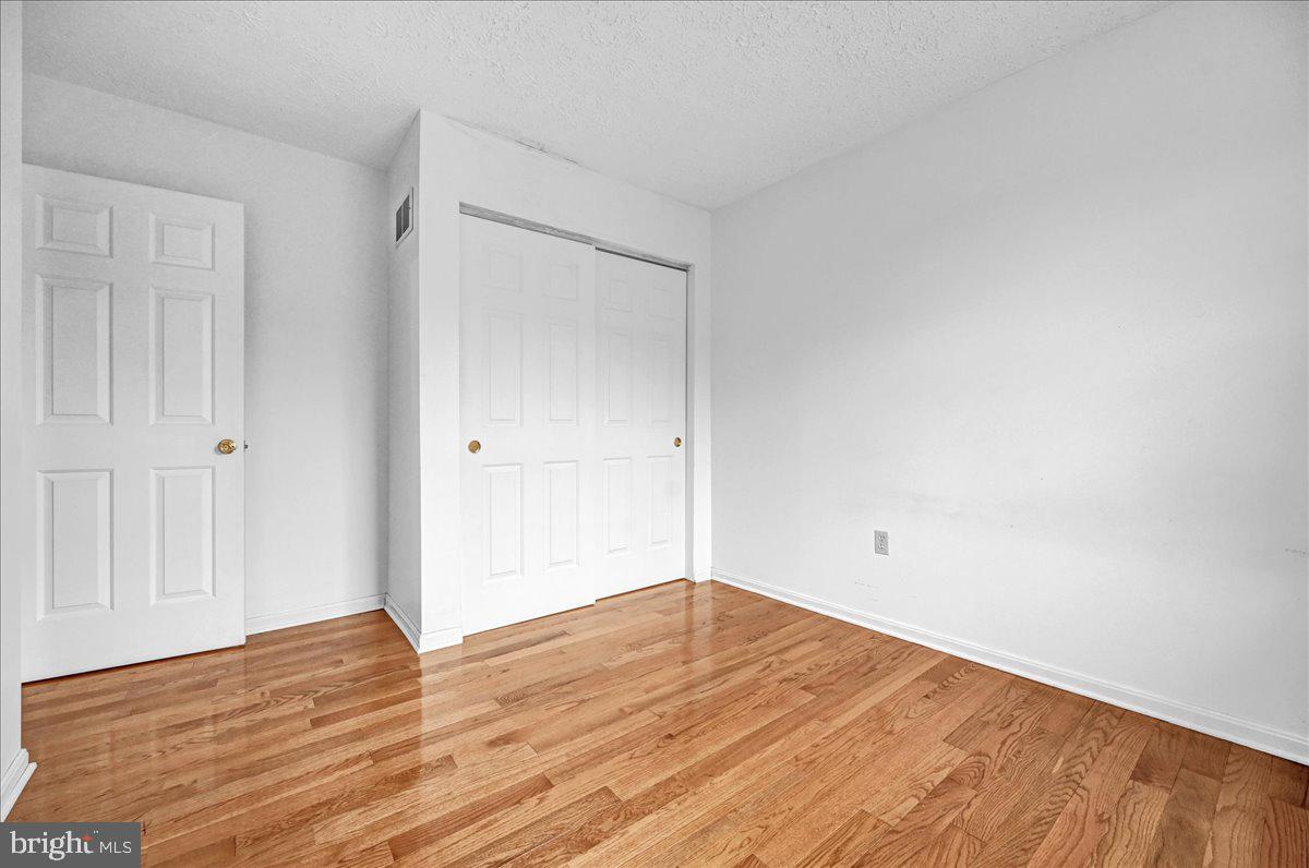 BUTTONWOOD CROSSING - Residential