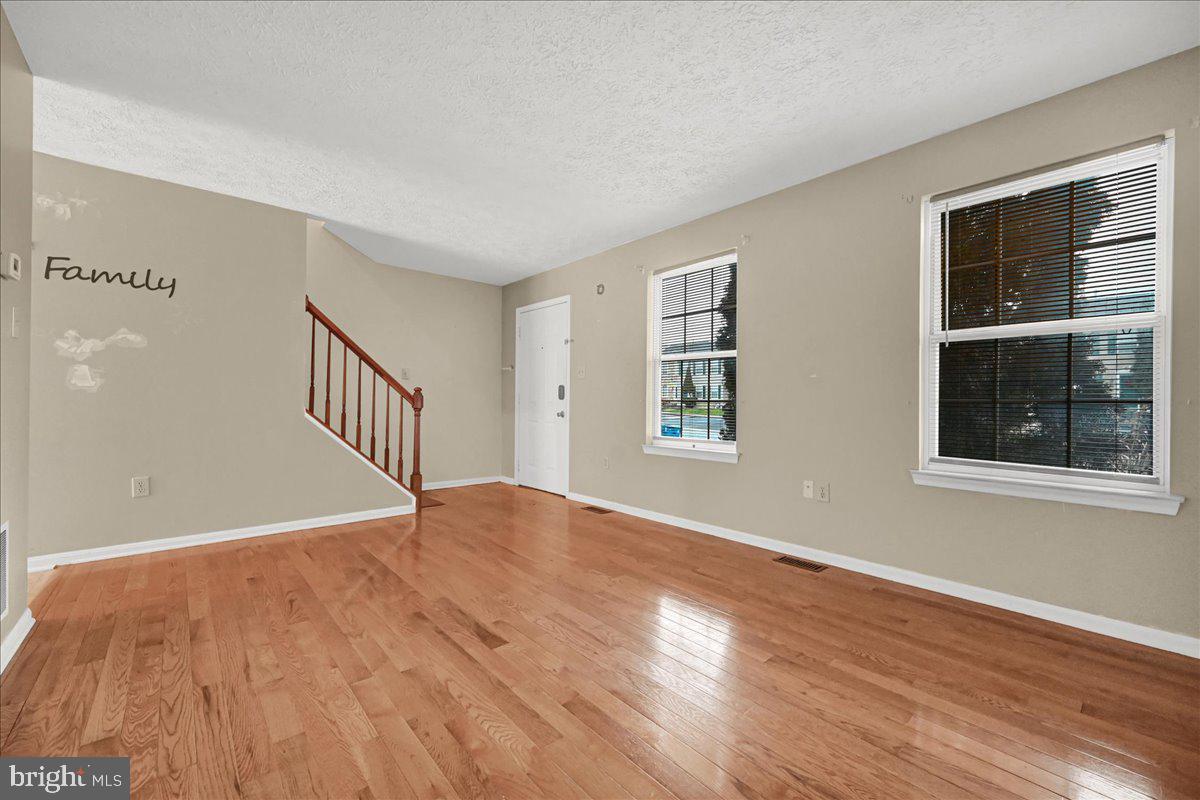 BUTTONWOOD CROSSING - Residential