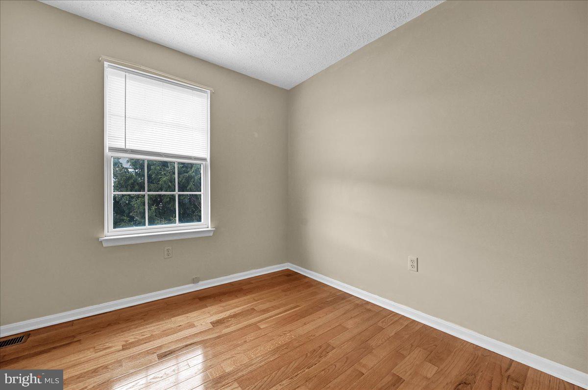BUTTONWOOD CROSSING - Residential