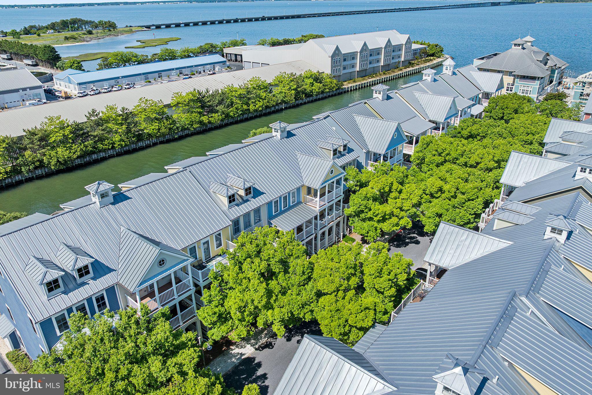 43 ISLAND EDGE DRIVE