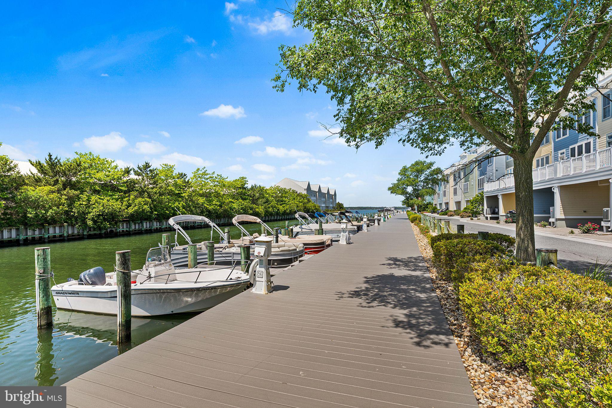 43 ISLAND EDGE DRIVE