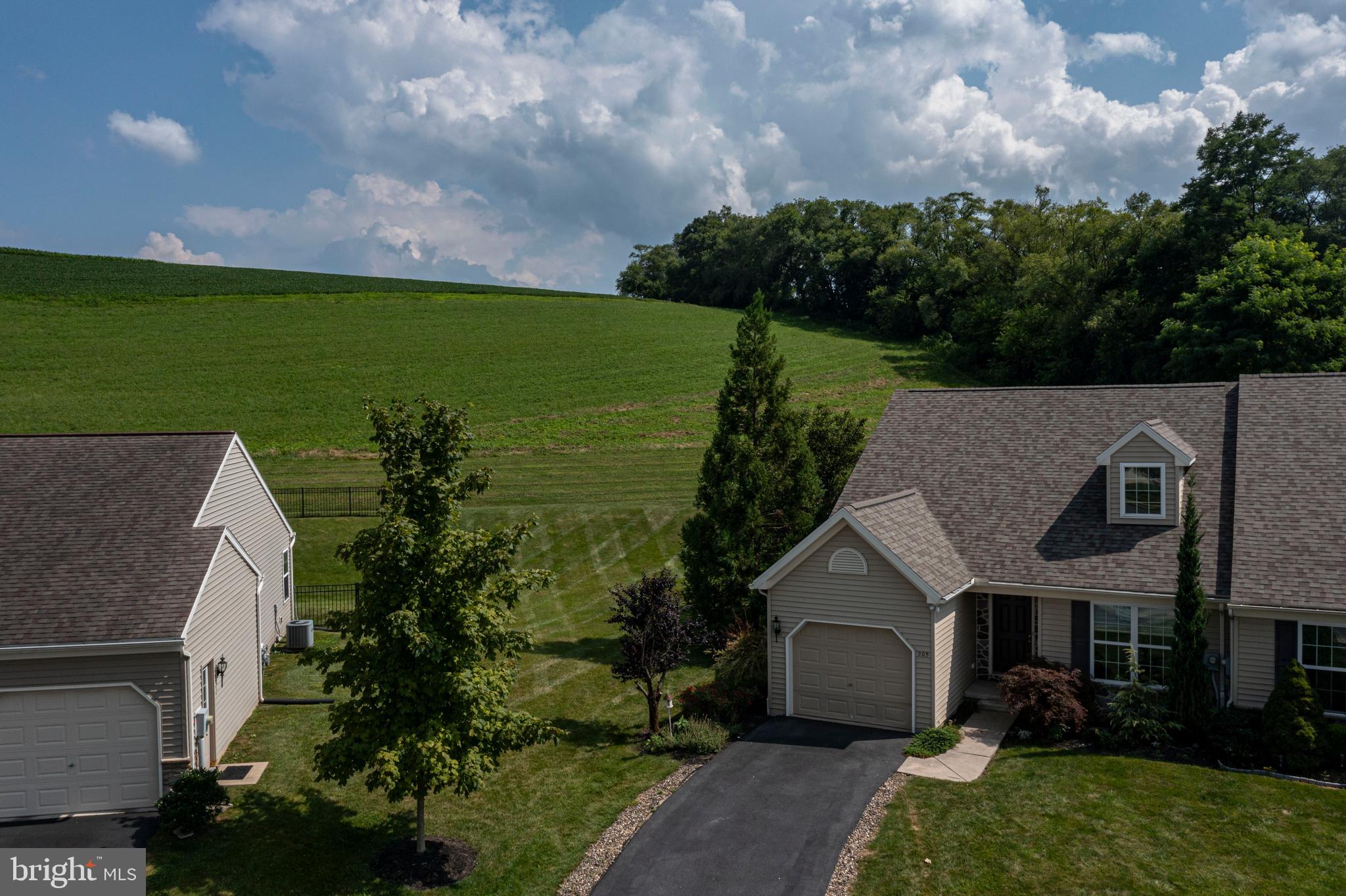 BLOSSOM HILL - Residential