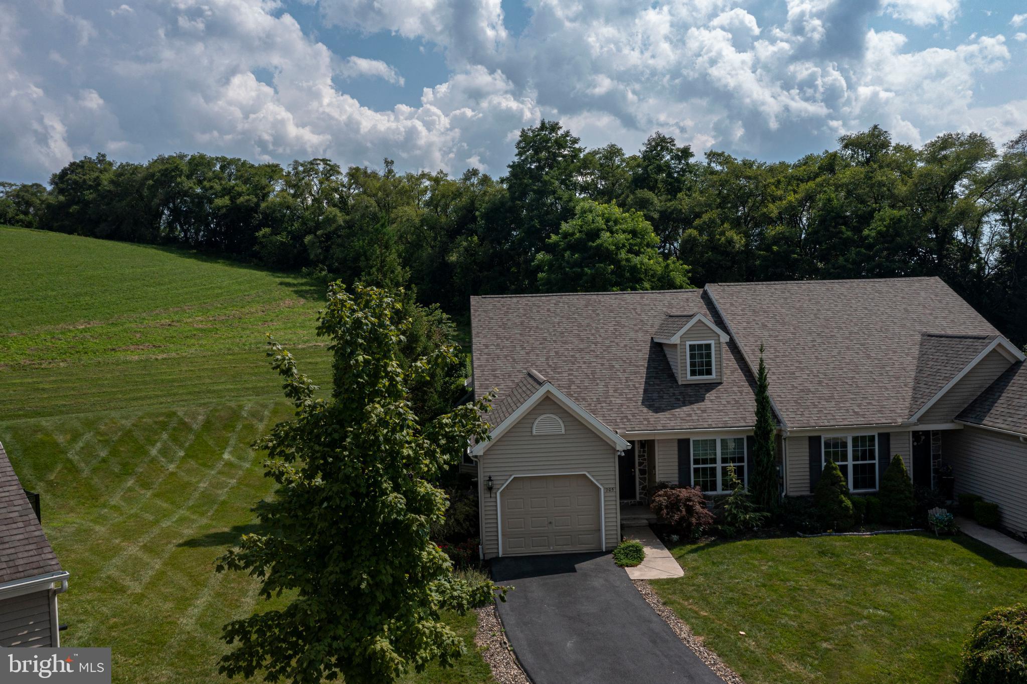 BLOSSOM HILL - Residential