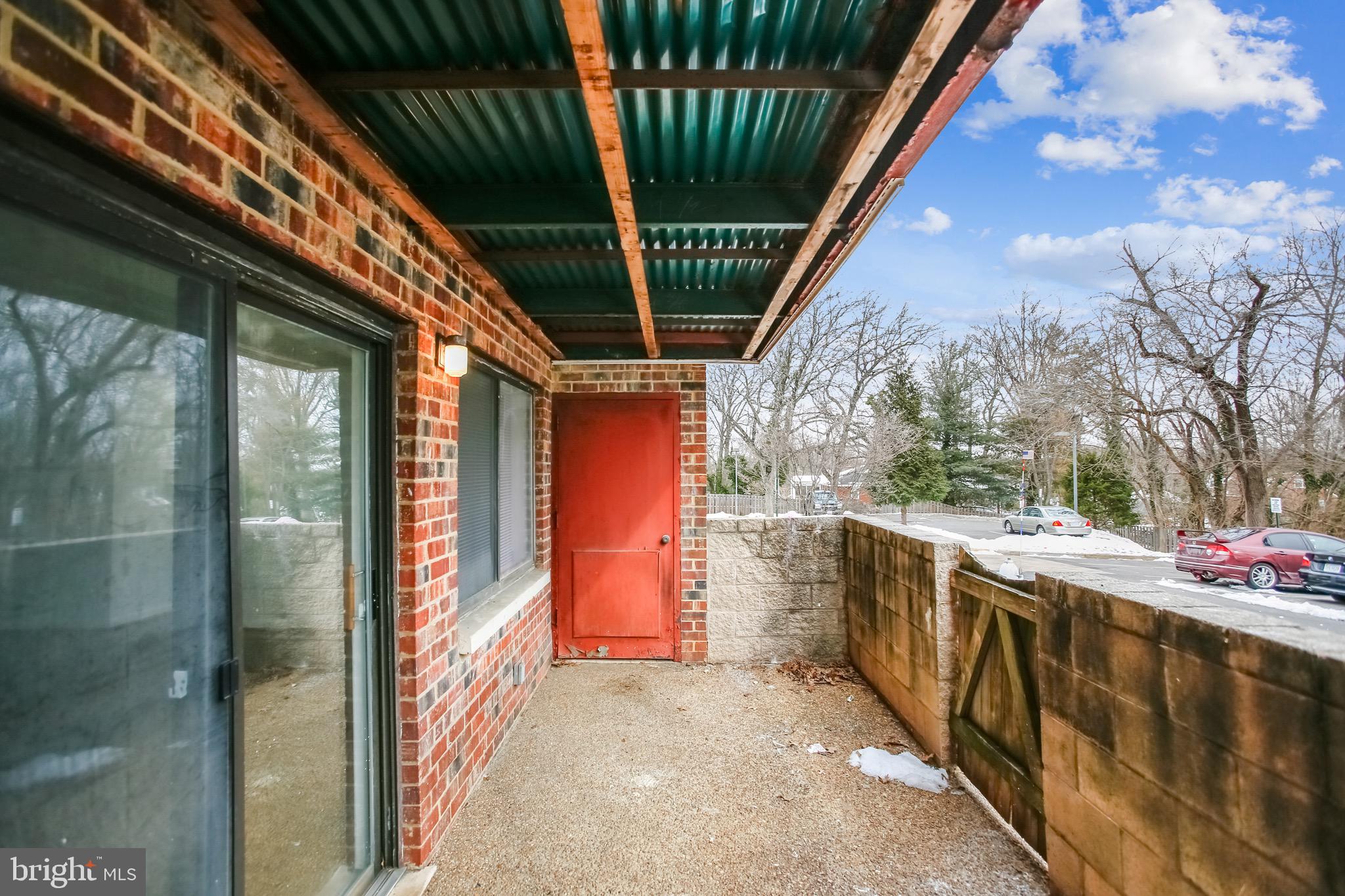 6441 RICHMOND HIGHWAY 102