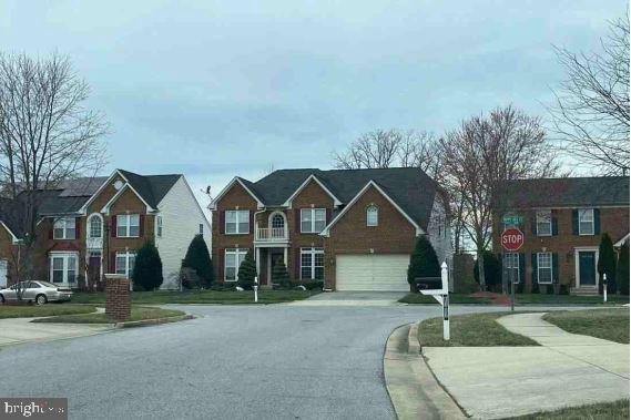 HAMPTONS - Residential