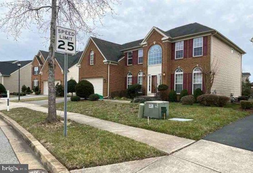Built in 2004 and located in the Hampton neighborhood, this two story home offers approximately 4004 
finished square feet, four bedrooms, three full and one half bath, full basement, fireplace and attached two 
car garage. This home sits on an approximate 8468 sqft lot.  There are HOA violations; walkway needs power washing, mow grass, doorframe needs repair & painting, remove no trespassing sign in window.