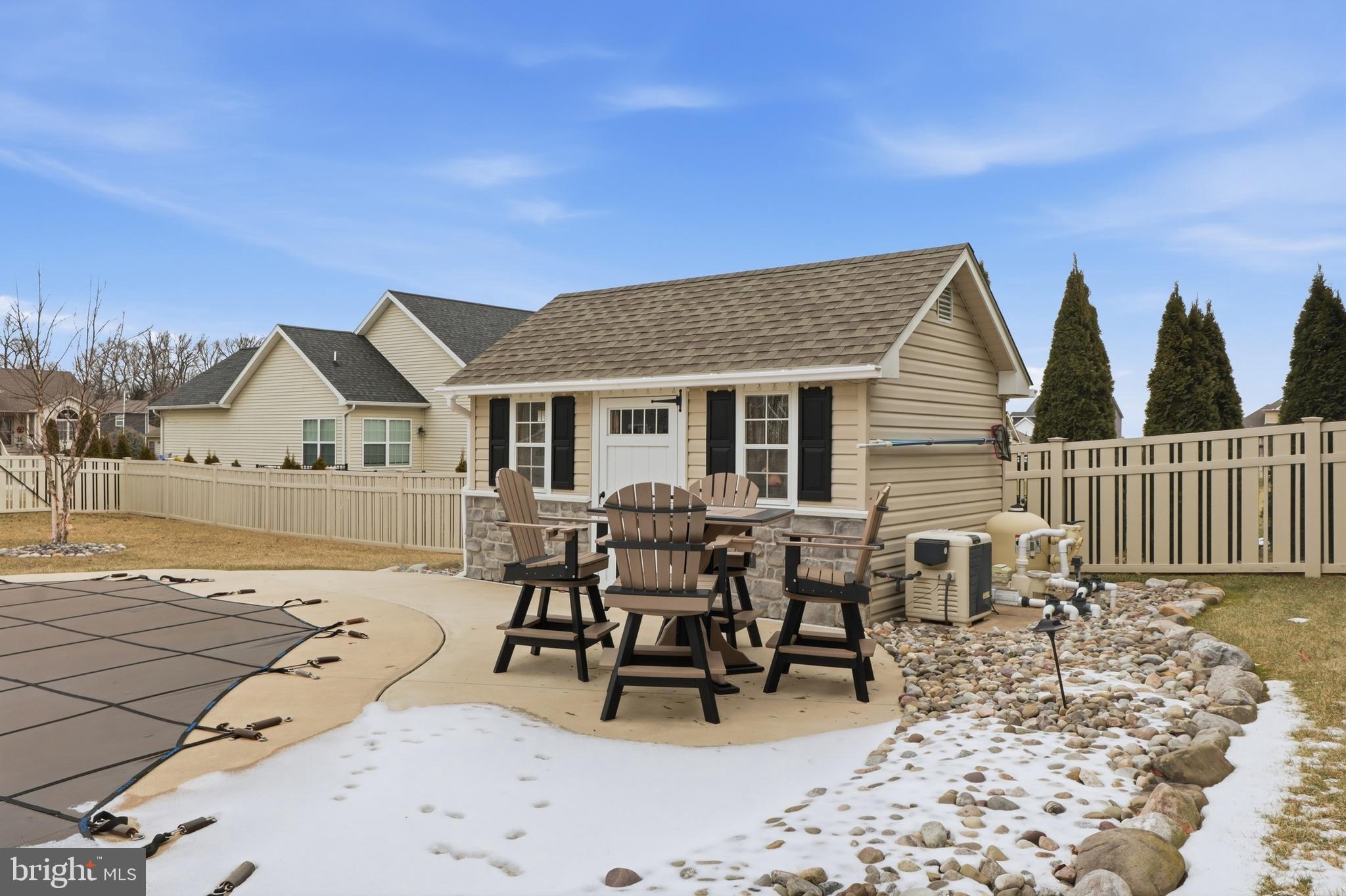 PAHAGACO HILLS - Residential